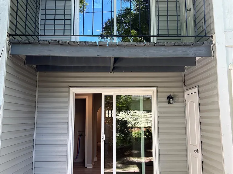 407 S Chester St #14 — Photo 13