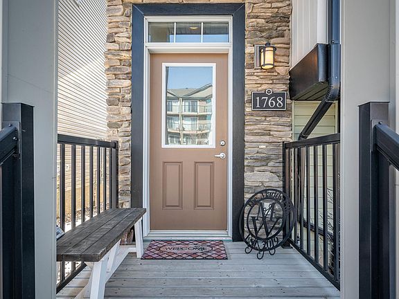 4th image of 1768 Cunningham Way SW