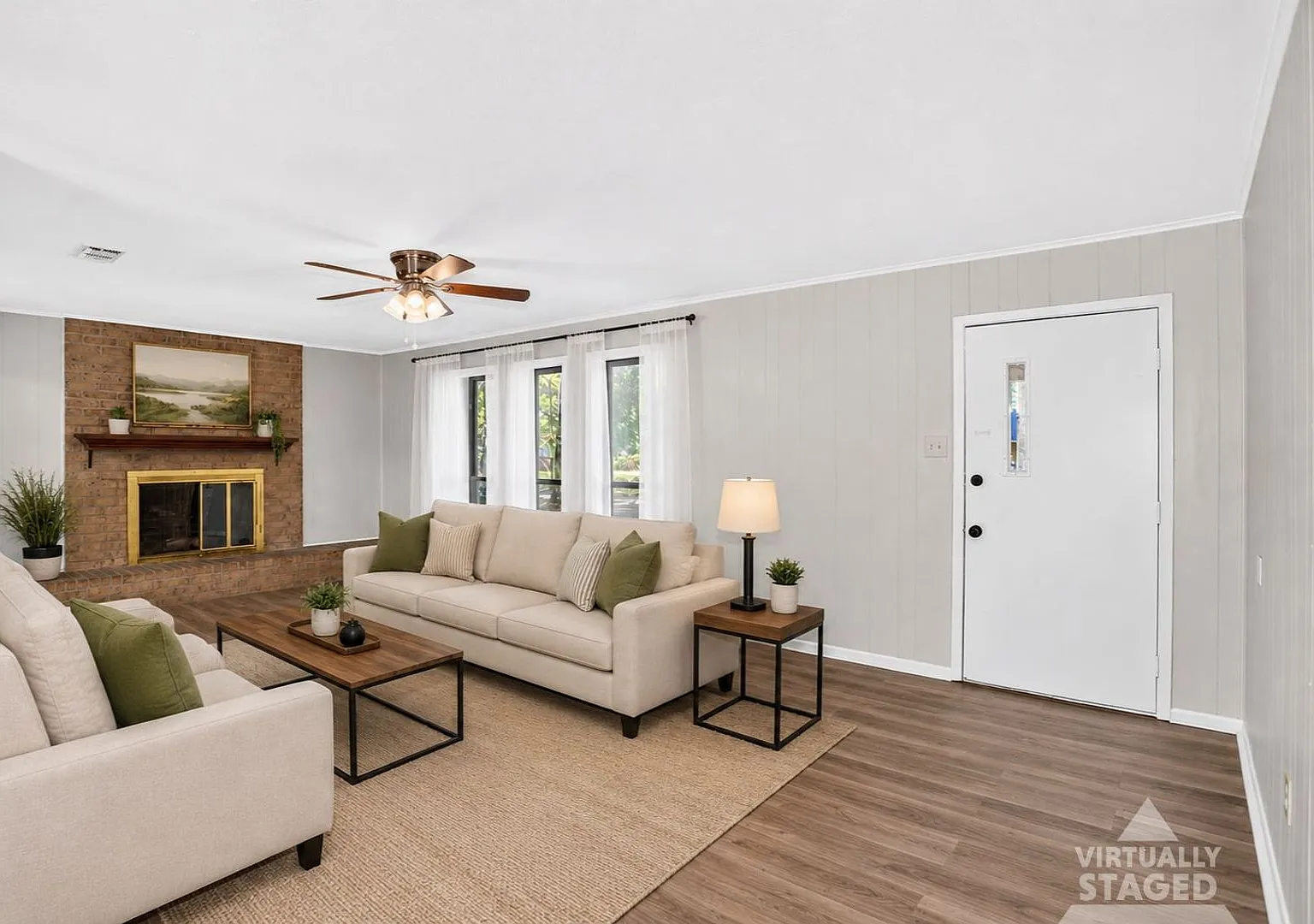 4 Bedroom 2 Bath House — Photo 1