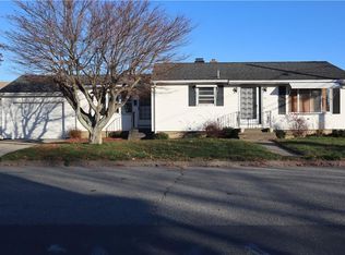 75 Bennett Ave, Cranston, RI 02920