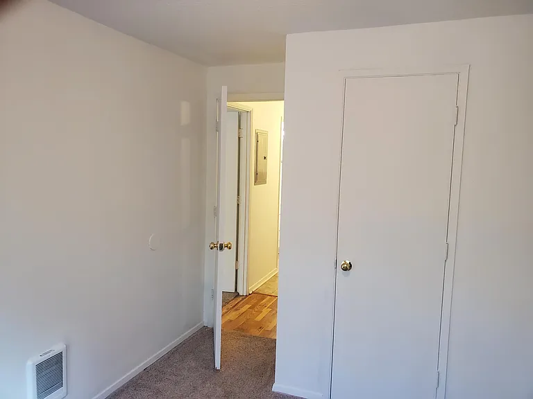 5588 SW Erickson Ave — Photo 3