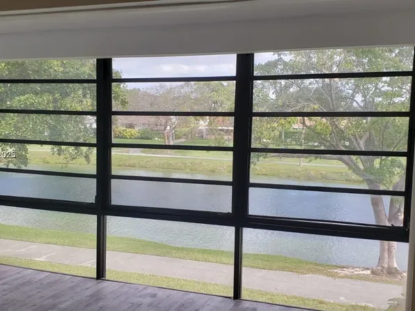9709 Hammocks Blvd APT 202, Miami, FL 33196