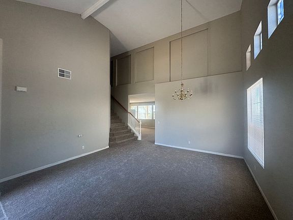 4th image of 5575 Sunview Ct