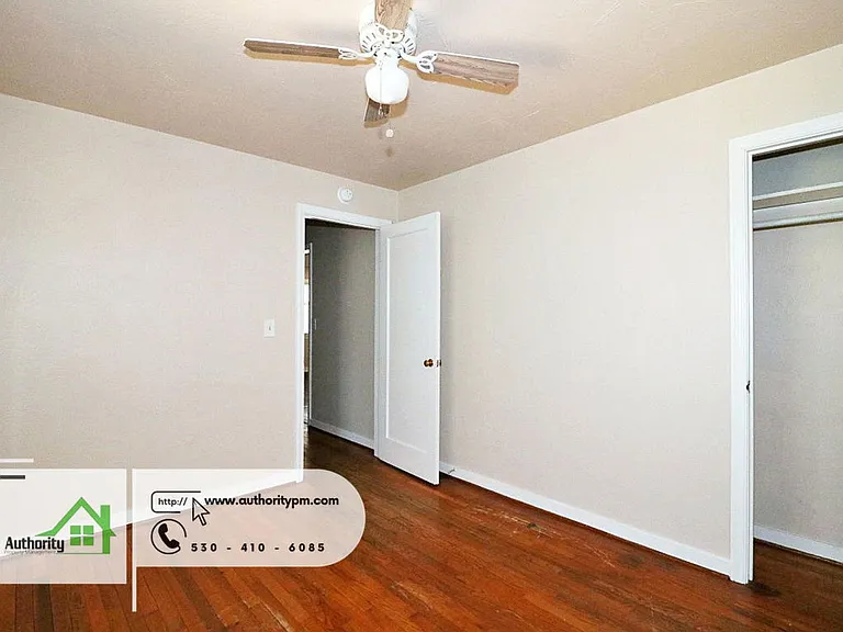5401 Rosswood Ln — Photo 11