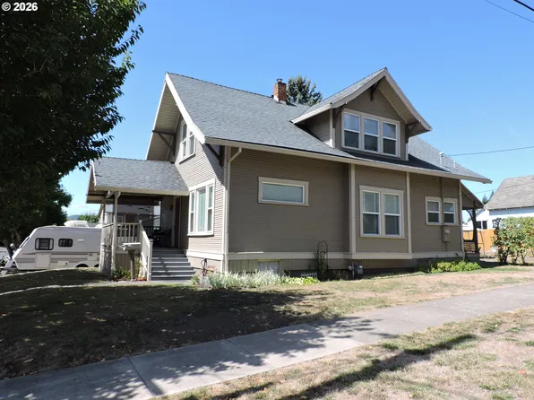 1555 21st Pl, Forest Grove, OR 97116