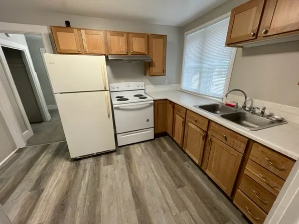 106 Poplar St, Sheboygan Falls, WI 53085