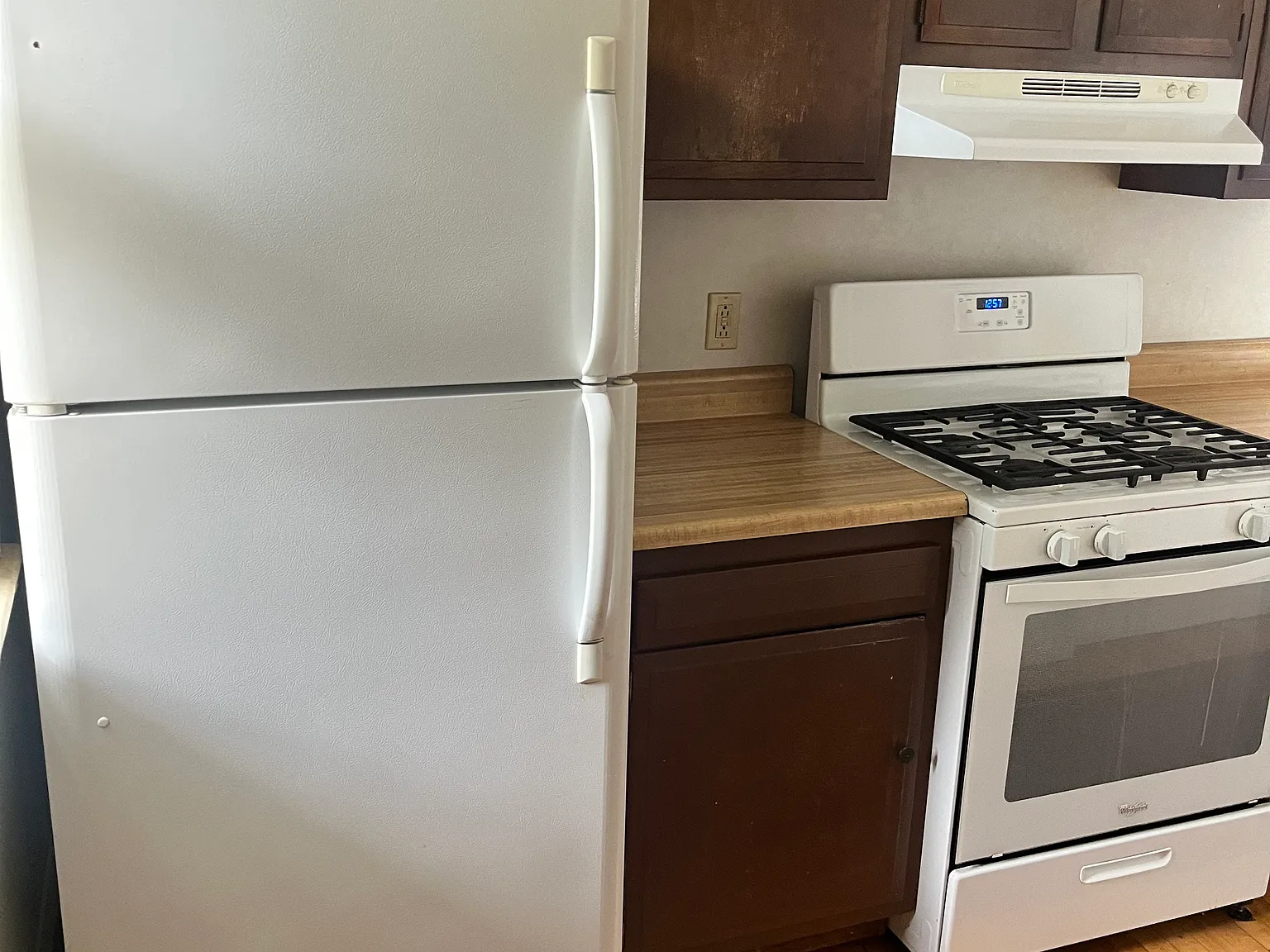 3 bed, $3,000 — Photo 2