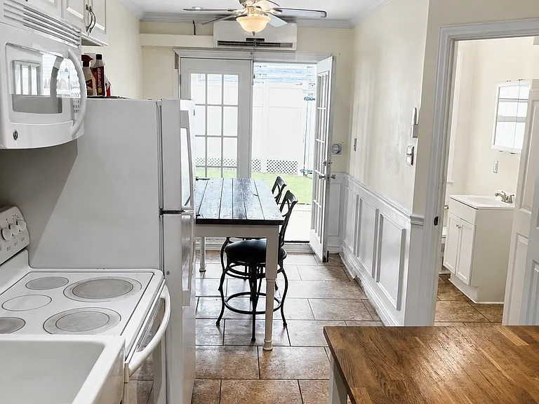2306 Belgrade St — Photo 6