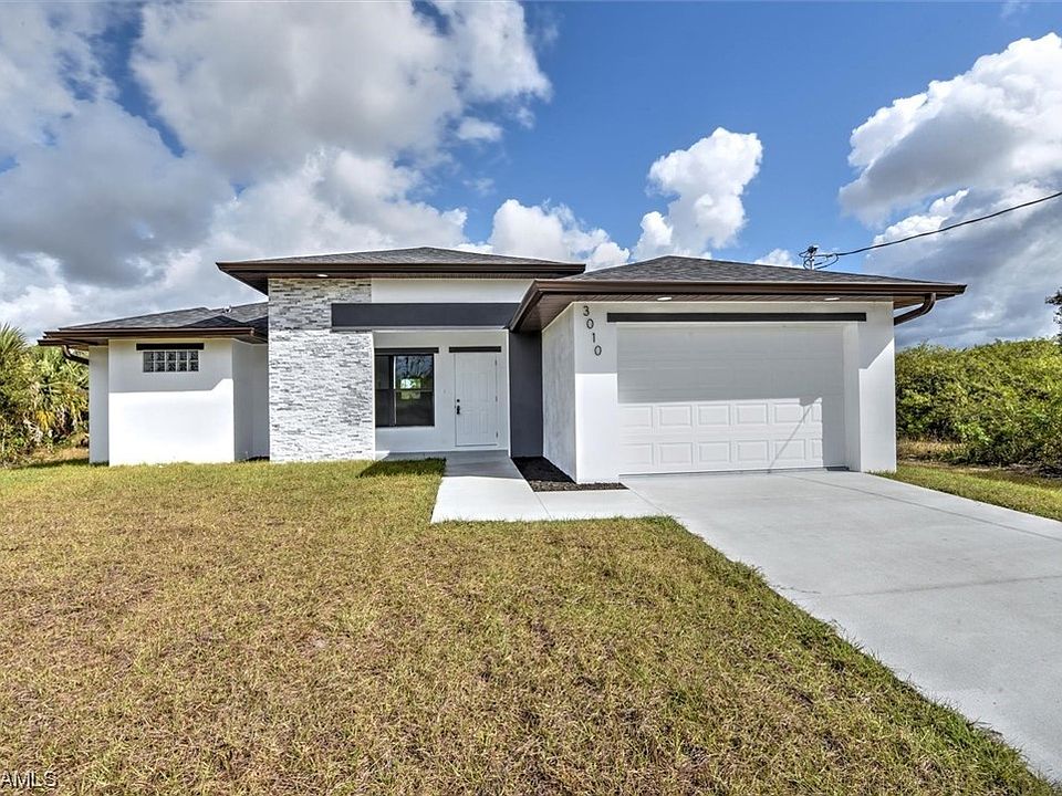1st image of 3053 S Beechwood Cir