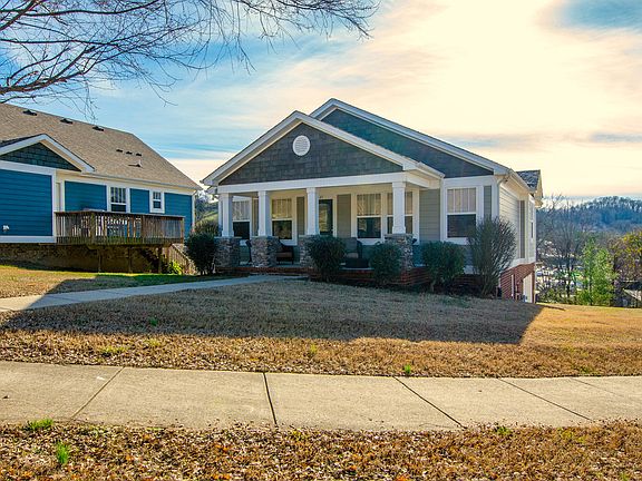 3rd image of 127 Carters Glen Pl