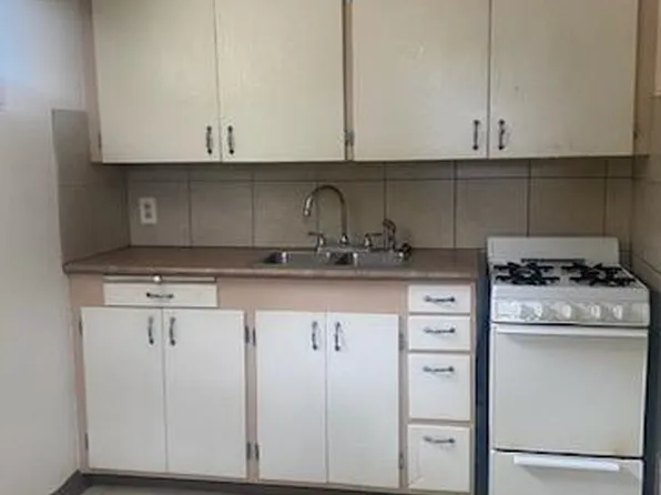 410 1/2 Harrison St, Pueblo, CO 81004
