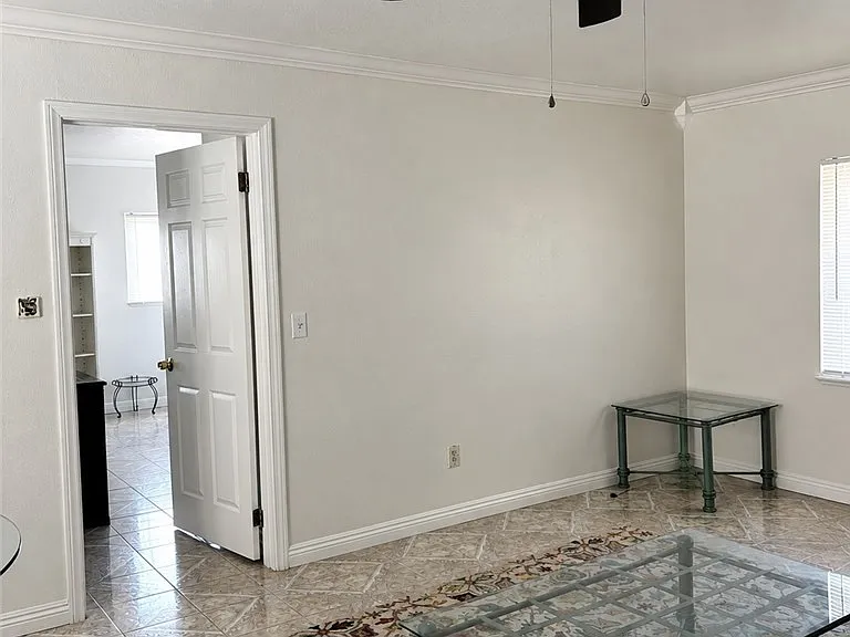 3817 Arlington Ave — Photo 4