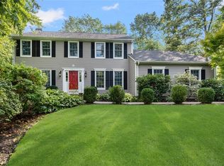 14 Owl Ct, Cranston, RI 02921