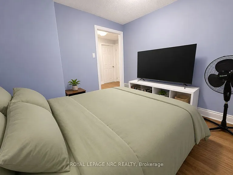 259 Wellington St — Photo 15