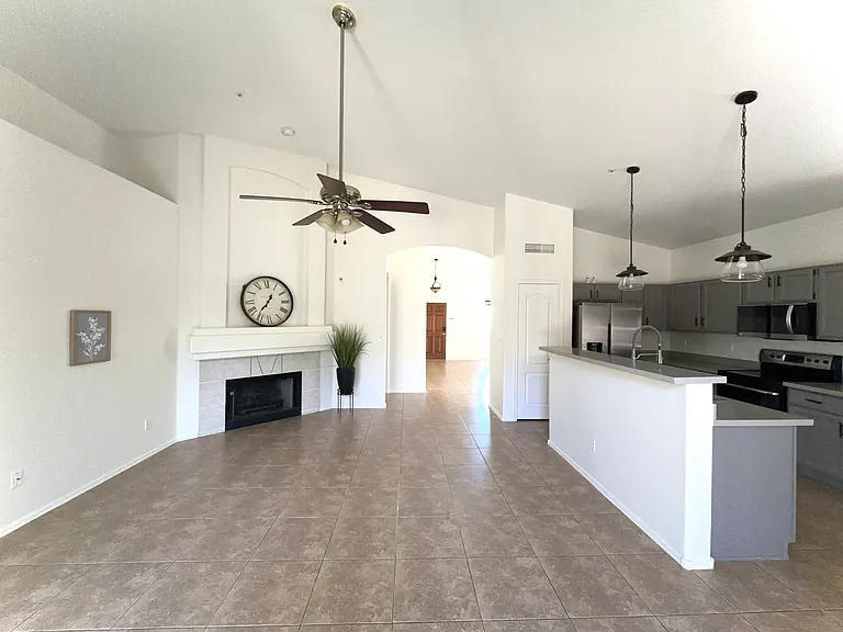 9209 E Pershing Ave — Photo 8