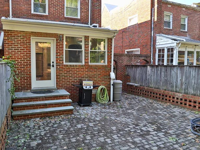 6131 1st Pl NE — Photo 36