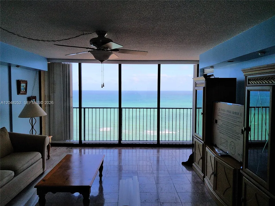 2101 S Ocean Dr #2001