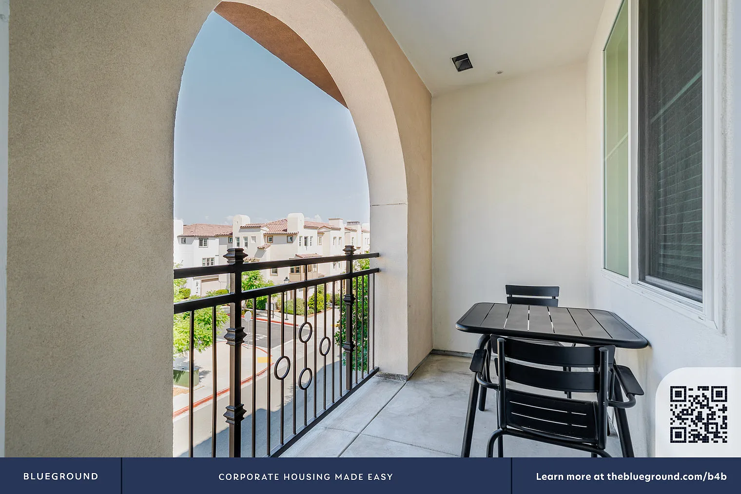 2 bed, 2.0 bath, 999 sqft, $4,840 — Photo 4
