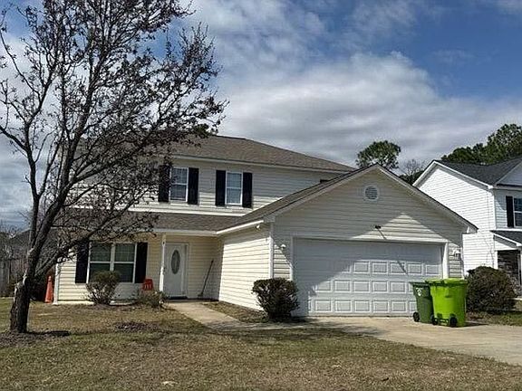 3rd image of 14 Finch Wood Dr