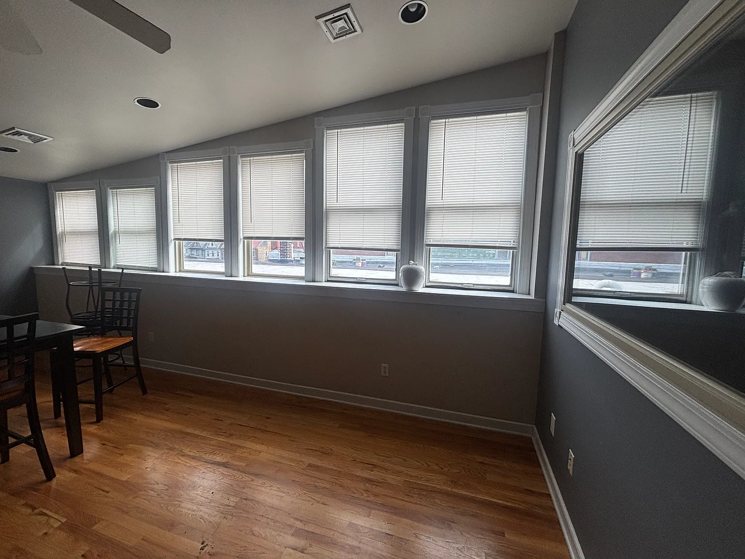 2 bed, $1,495 — Photo 2