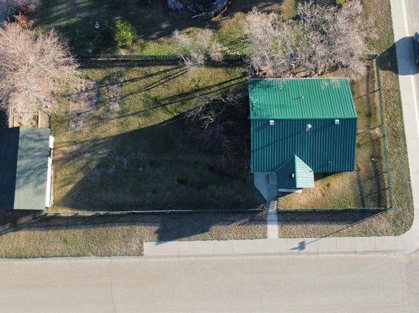 301 N Waterloo St, Veteran, AB T0C 2S0