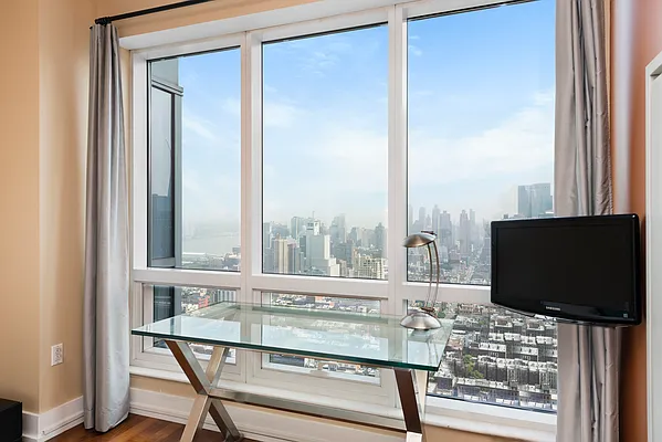 Rented by Douglas Elliman | media 51