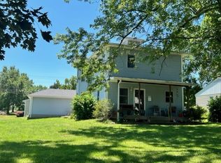 801 W 4th St, Cameron, MO 64429