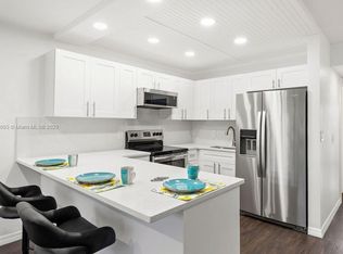 152 Cambridge Ln #152-G, West Palm Beach, FL 33411