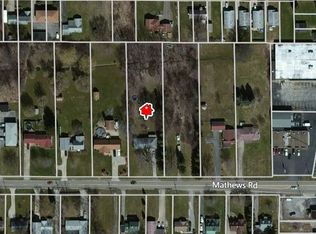 910 Mathews Rd, Youngstown, OH 44512