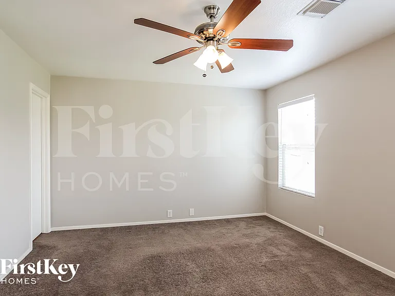 3122 Becker Glen St — Photo 9