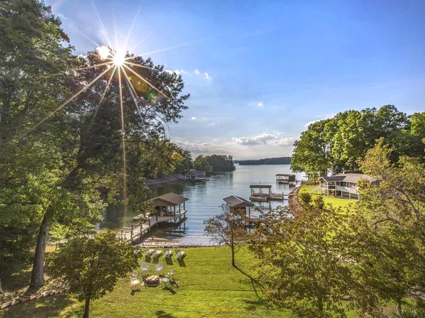 6015 Smith Mount Rd, Penhook, VA 24137