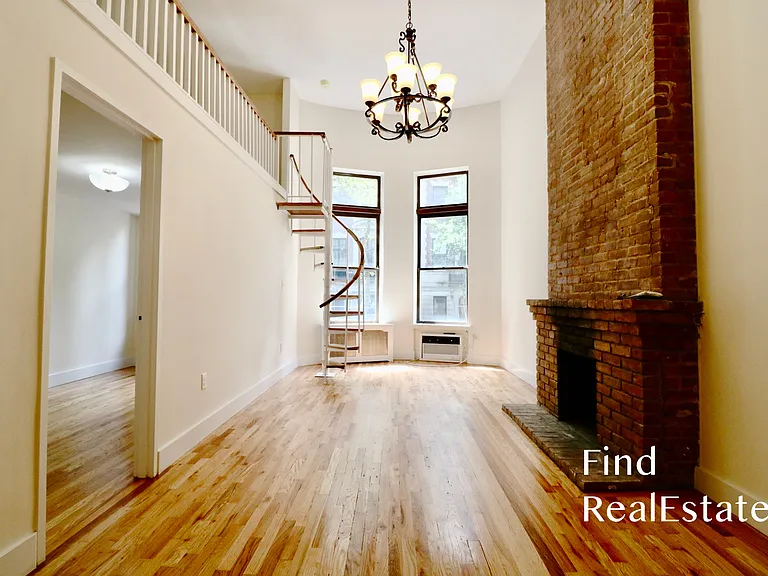 39 W 74th St #1A — Photo 4