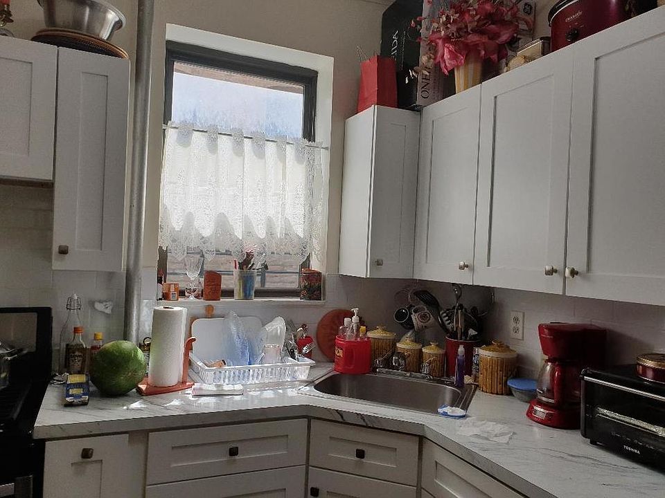 1st image of 2431 Steinway St APT 8
