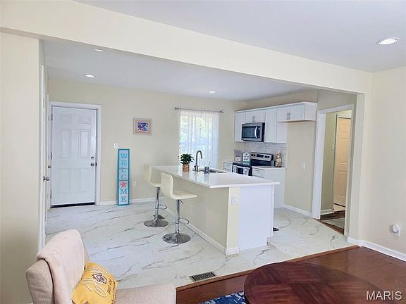 4th image of 4327 Nelson Dr