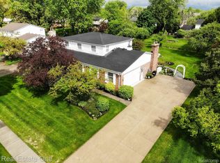 3929 Boulder Dr, Troy, MI 48084