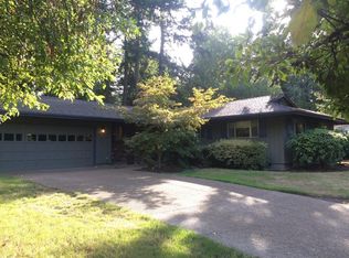 1670 Fernwood Dr, Lake Oswego, OR 97034