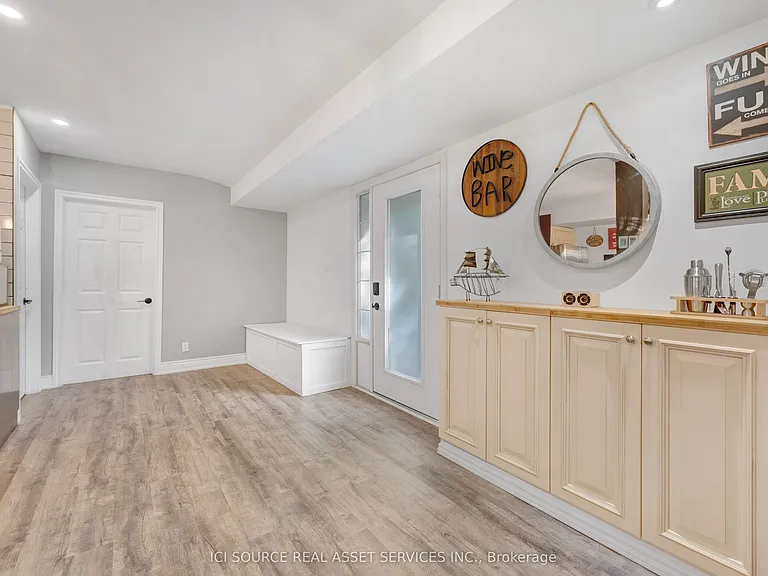 3526 Monck Rd — Photo 3