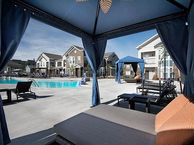 Cabanas & Gas Grills for Outdoor Entertaining