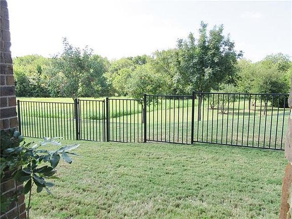 5th image of 4547 Forest Bend Ct