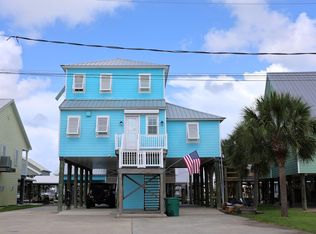 131 Melancon Dr, Golden Meadow, LA 70357