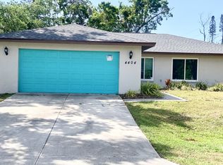 4404 Meadow Creek Cir, Sarasota, FL 34233