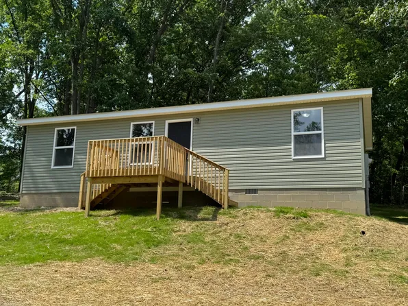 631 Jefferson St, Logan, OH 43138