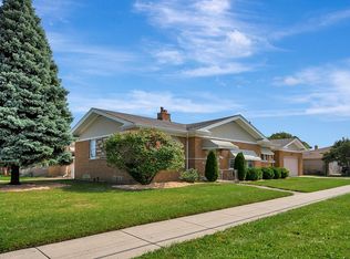 10001 S Kedzie Ave, Evergreen Park, IL 60805
