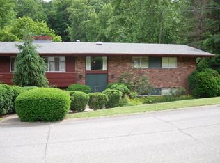 5453 Lea Hill Dr, Huntington, WV 25705