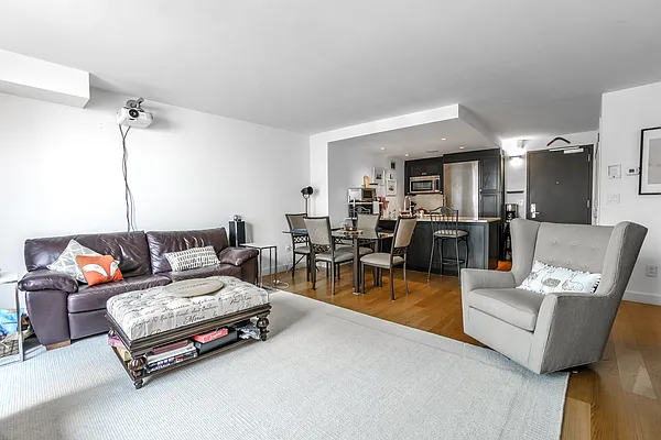 Rented by Bond New York | media 10