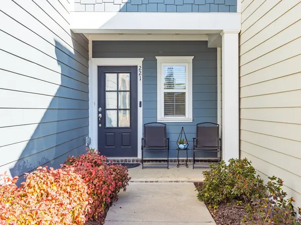 221 Kinsale Dr, Spring Hill, TN 37174