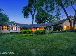 12 Hickory Rd, Hawthorn Woods, IL 60047