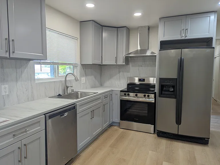 1891 Hermosa Way — Photo 2