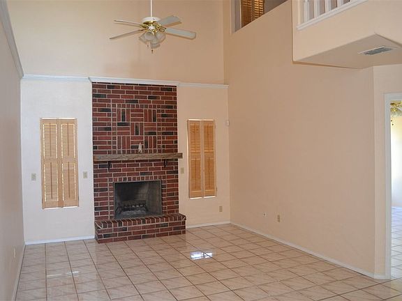 3rd image of 101 Valle Verde Dr