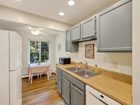 1 Golf Course Rd Unit C, Madison, WI 53704